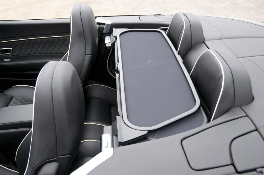  Bentley Continental SuperSports Convertible 2012 года  (фото 9 из 39)